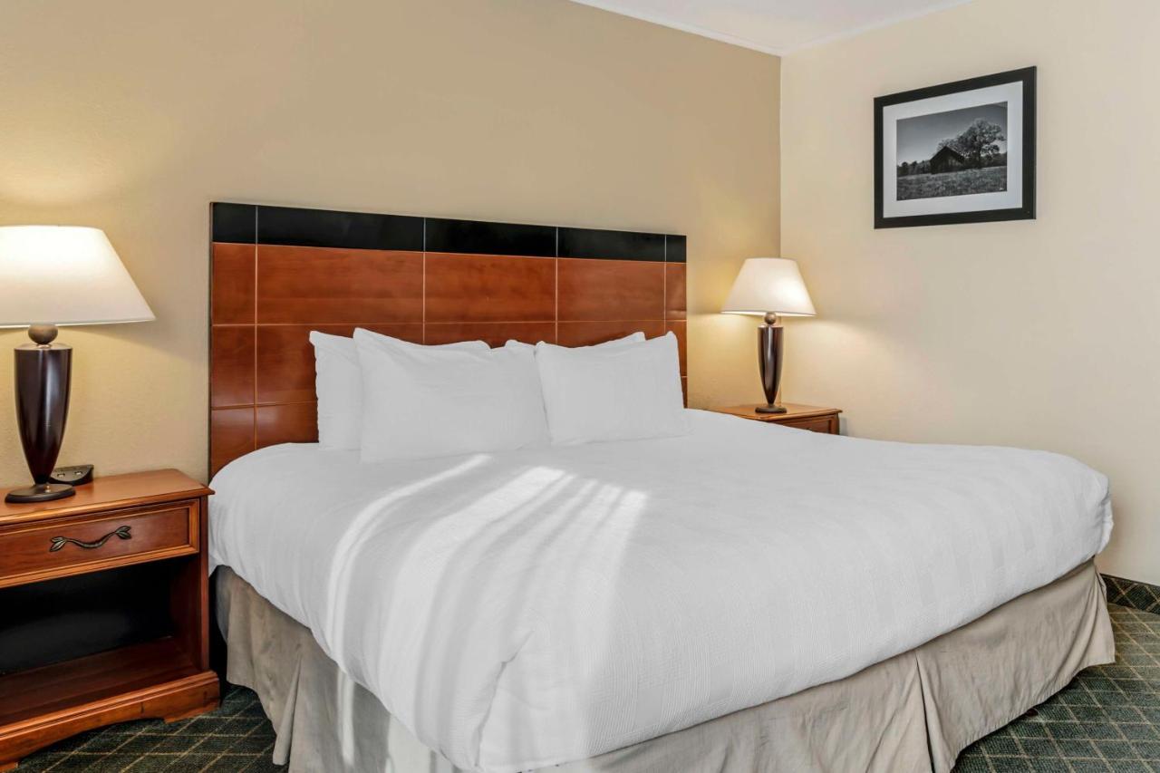 Best Western Plus Augusta Civic Center Inn Kültér fotó
